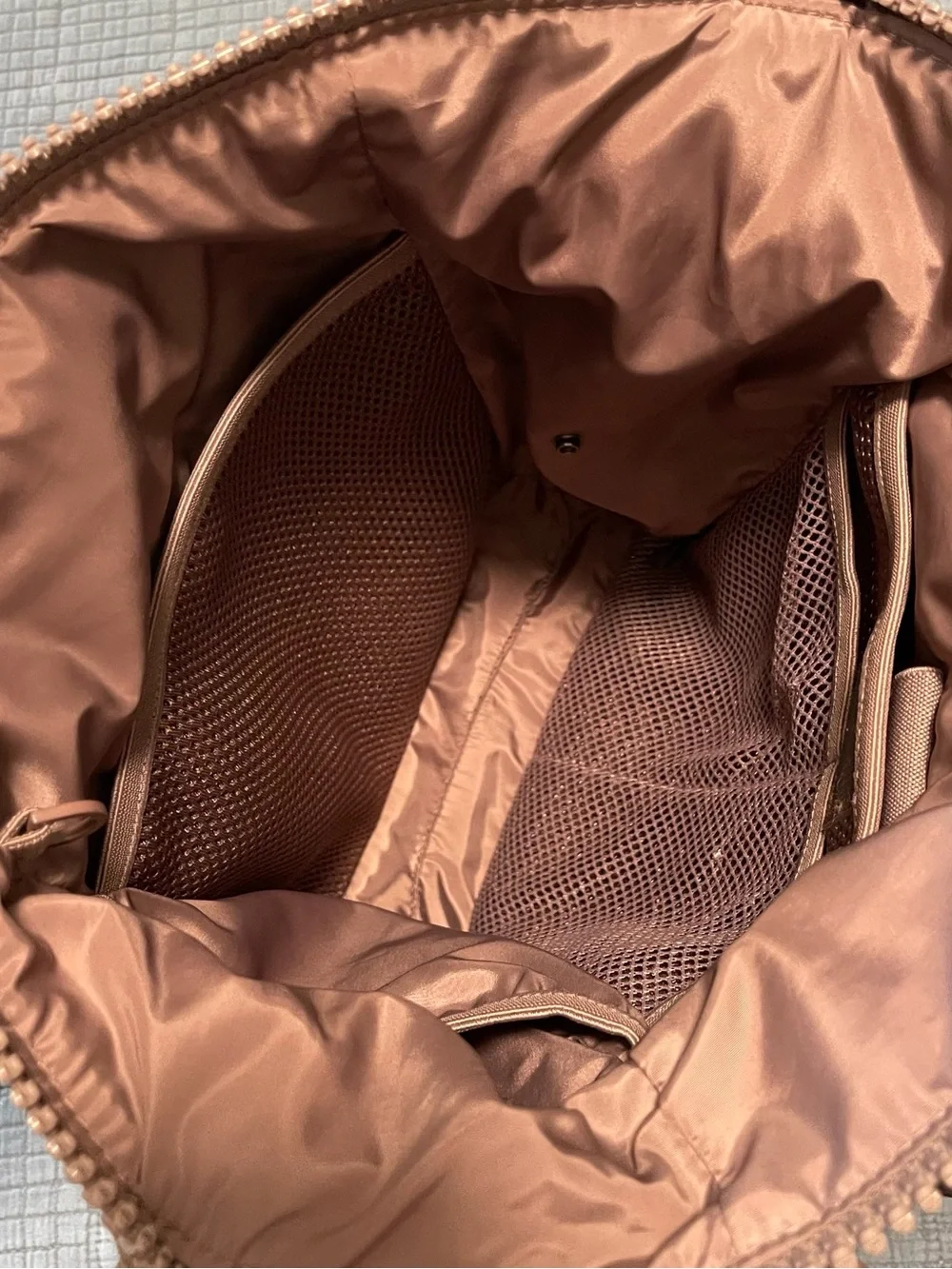 Dagne Dover sleek nylon